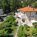 Rosovic J&c شقة Mošćenička Draga