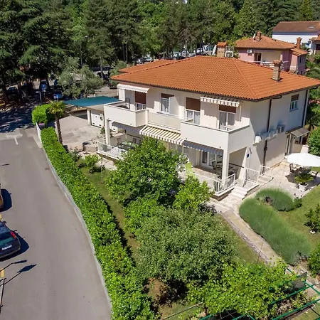 Rosovic J&c Apartment Mošćenička Draga