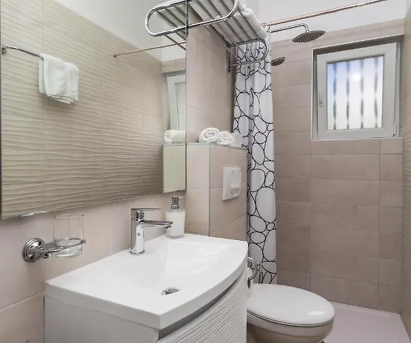 Rosovic J&c Апартаменты Мощеничка-Драга