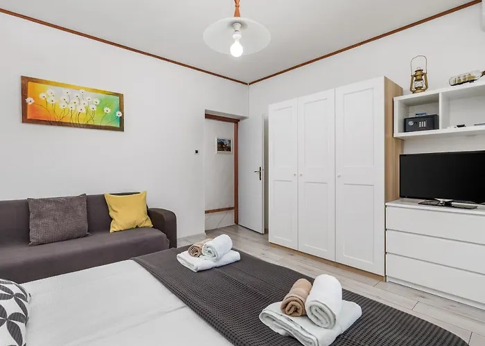 Апартаменты Rosovic J&c